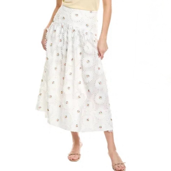 FARM Rio Dresses & Skirts - Farm Rio White Daisy 3D Floral Midi Skirt size XS